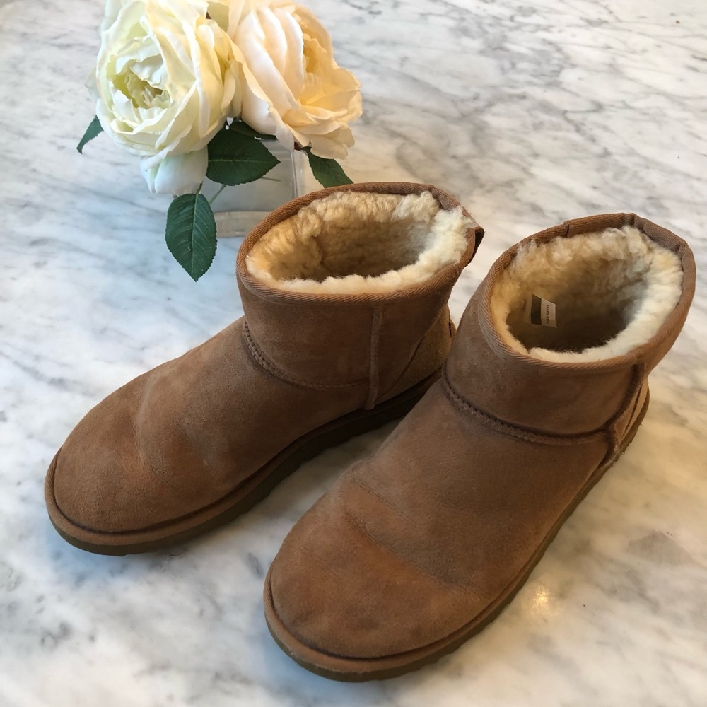 UGG Women's Classic Mini II Chestnut Boots-1016222-Size 10